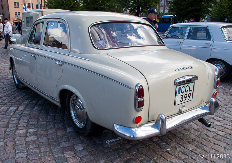 Peugeot 403